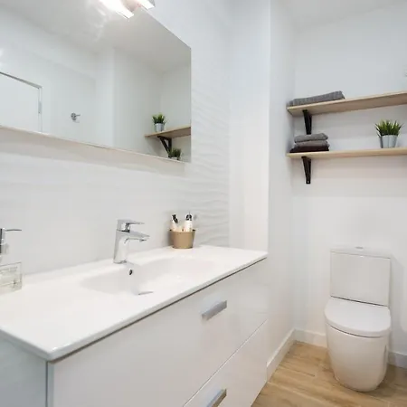 Home2book Modern Center With Terrace *