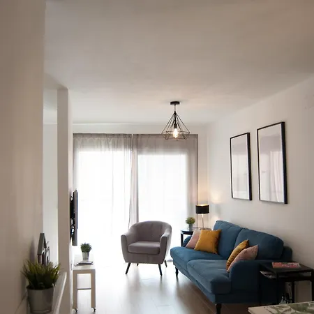 Home2book Modern Center With Terrace Appartamento